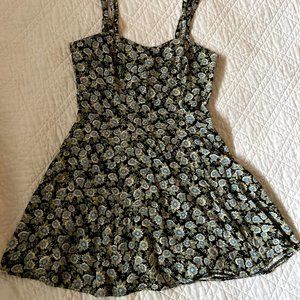 ALL THAT JAZZ || vintage floral dress